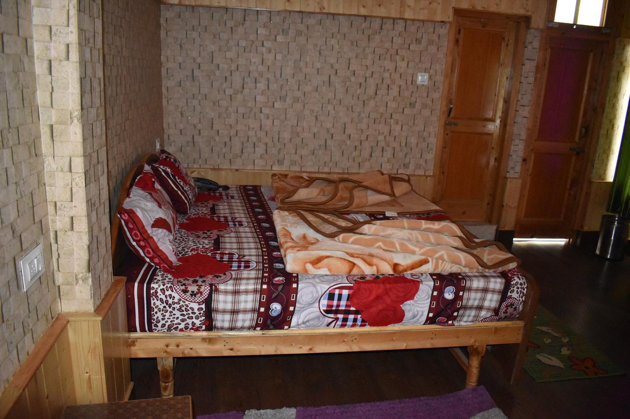 White House Kasol Hotel Exterior foto